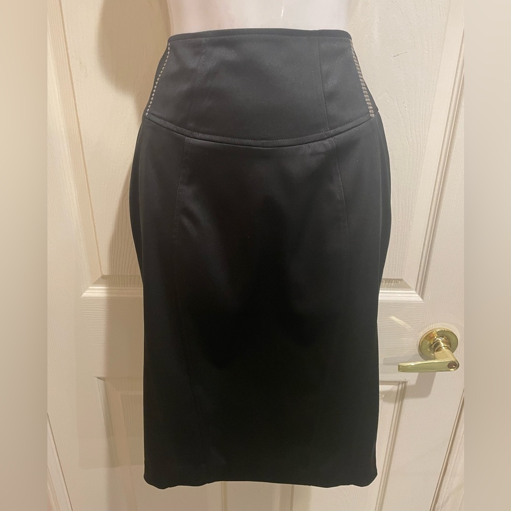 Elegant Black Pencil Skirt